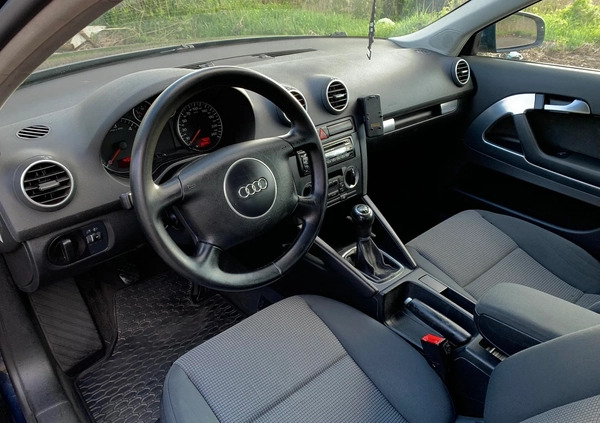 Audi A3 cena 13700 przebieg: 204000, rok produkcji 2004 z Jaworzno małe 137